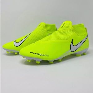 Nike Phantom Vsn Academy Men’s Soccer Cleats